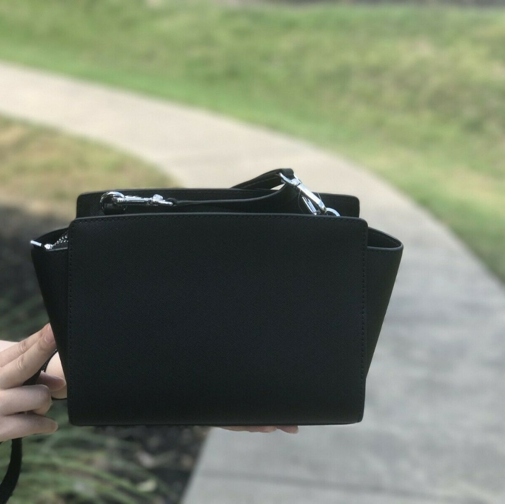 Michael Kors Selma MD Crossbody Bag Black leather - Picture 3 of 5